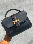 Bolsa Mk com alça tiracolo