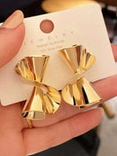 Brinco Elegante Dourado