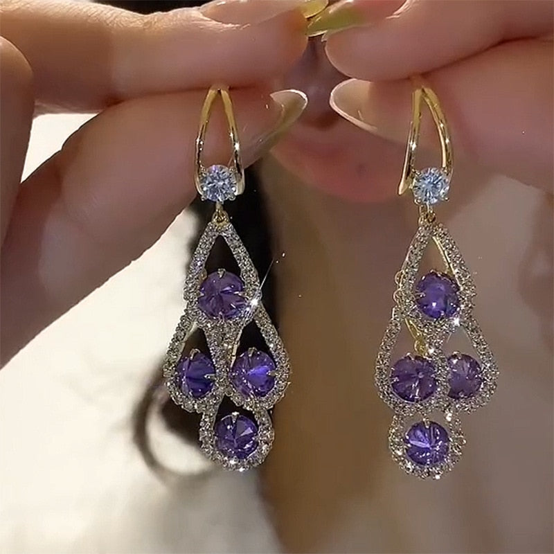 Brinco Longo de Brilhante e Cristal
